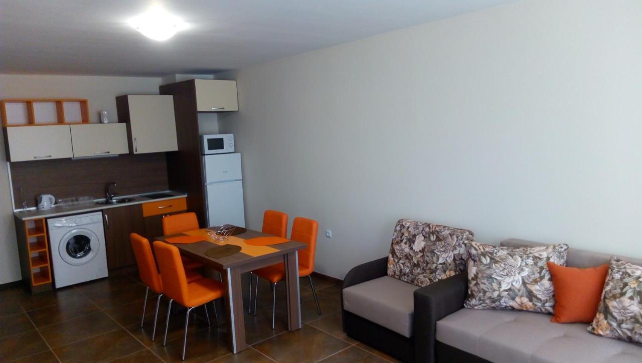 Апартаменти Кастро/Castro Apartments Tsarevo Luaran gambar